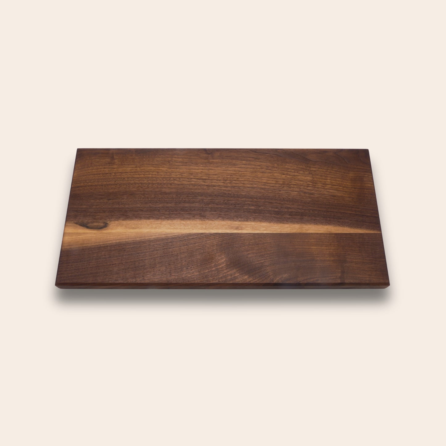 Wooden cutting board | American walnut | Large (61cm x 29.5cm)