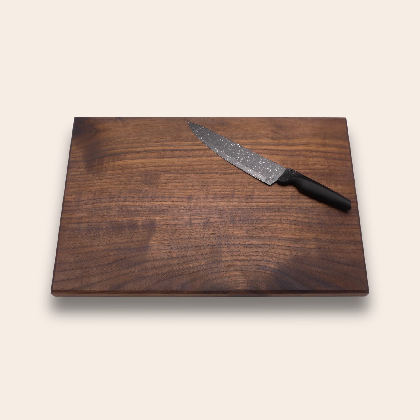 Wooden cutting board | American walnut | (50cm x 33cm)